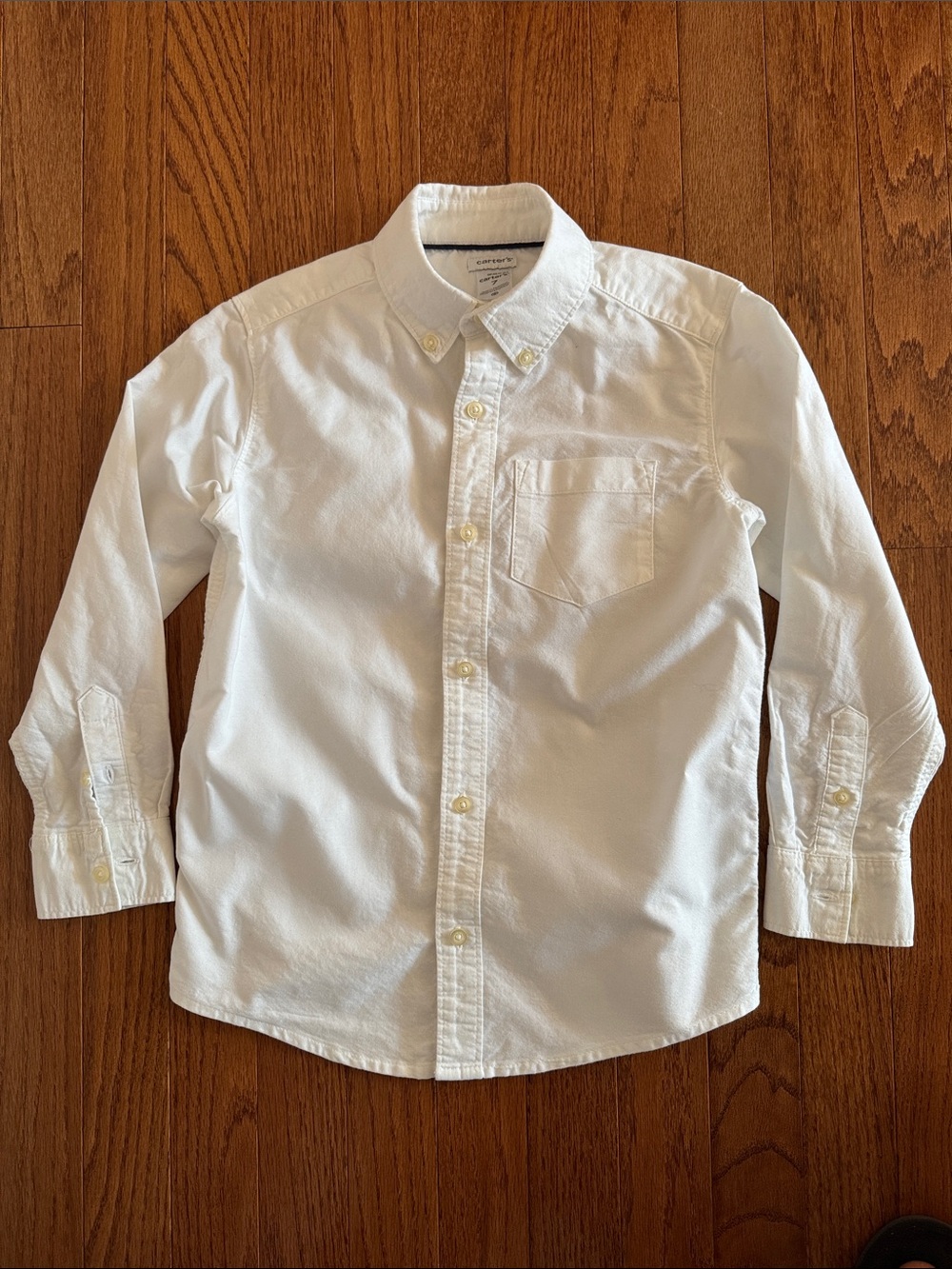 🎉Carters- White Button-Down Shirt(Size 7)🎉
